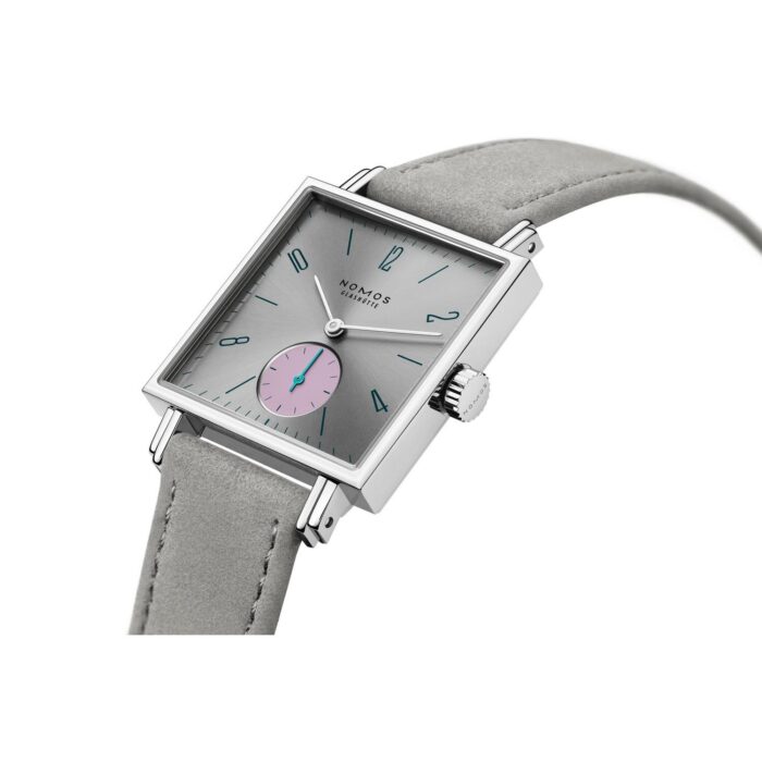 NOMOS TETRA 29 DIE UNERREICHBARE - 477