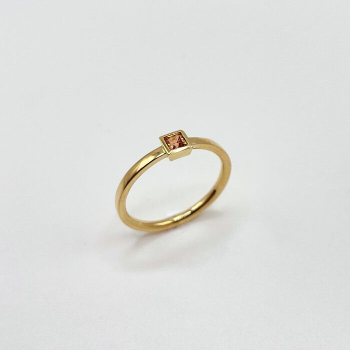 ATELIER WAGNER GELBGOLDRING MIT SPESSARTIN - R-SPESS-CARR-3-54,5-G7