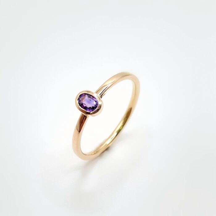 ATELIER WAGNER ROSEGOLDRING MIT OVALEM AMETHYST - R-AMET-OVAL-57-R7