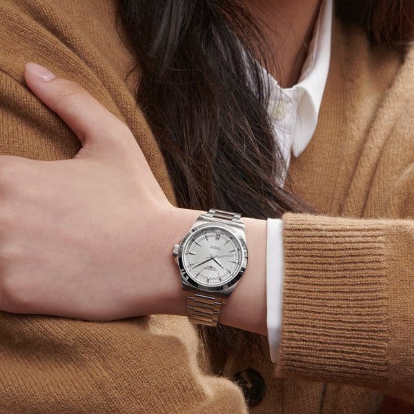LONGINES © 2025