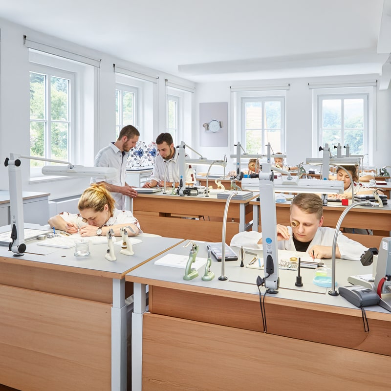 Juwelier-Wagner-Madler-Mainz-Uhren-Nomos-Glashuette-Ansicht-2