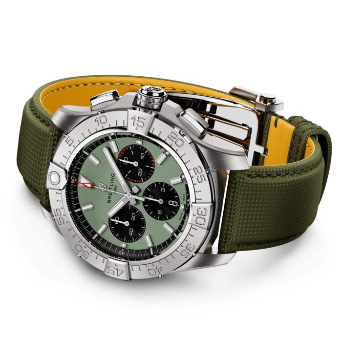BREITLING AVENGER B01 CHRONOGRAPH 44 MM - AB0147101L1X1