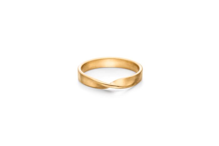ATELIER WAGNER MÖBIUSRING AUS GELBGOLD - R-Mb-GG7-56,5