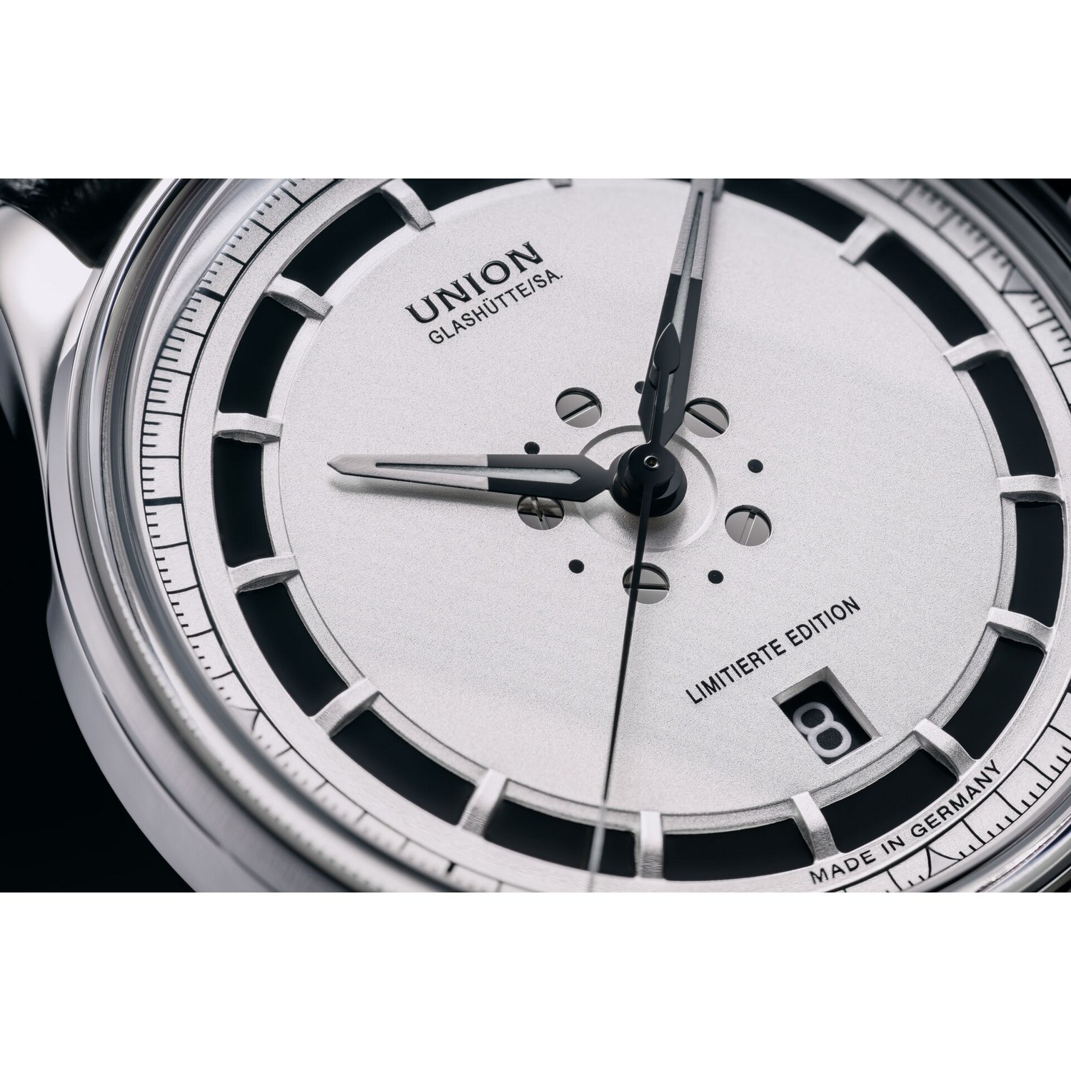 UNION GLASHÜTTE NORAMIS DATE DEUTSCHLAND KLASSIK 2025 40 MM - D0164071603008