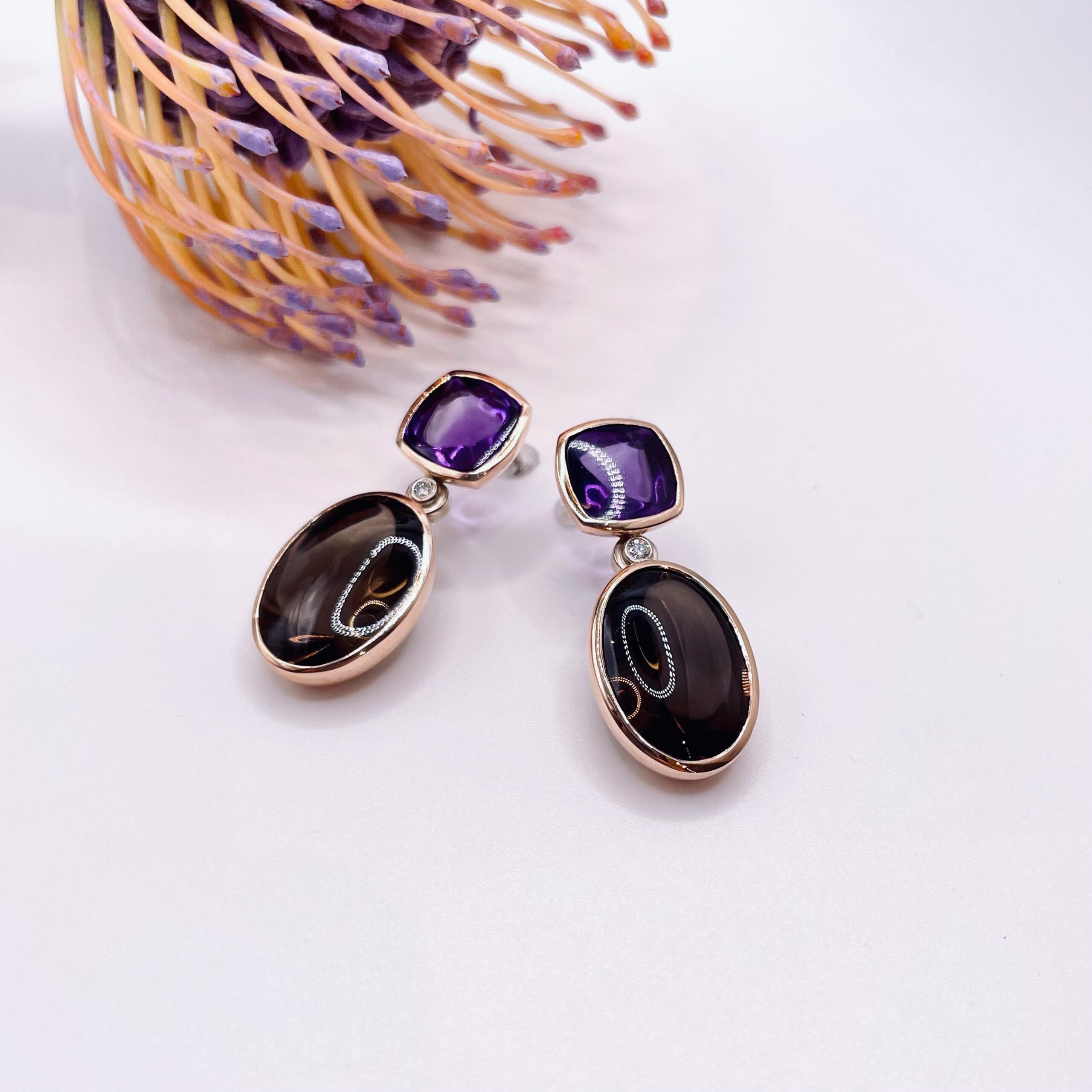 ATELIER WAGNER OHRSTECKER MIT AMETHYST UND RAUCHQUARZ - O-AME-RAUCH-BRILL-RS7-WG7