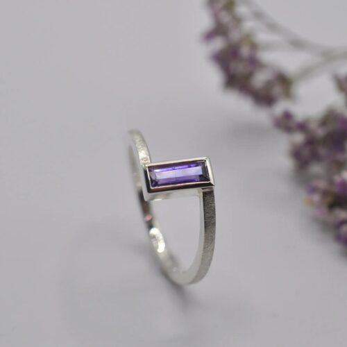 DOPPELLUDWIG RING "VERWINKELT" MIT AMETHYST - DL-R-WINKL-AMETH-AG