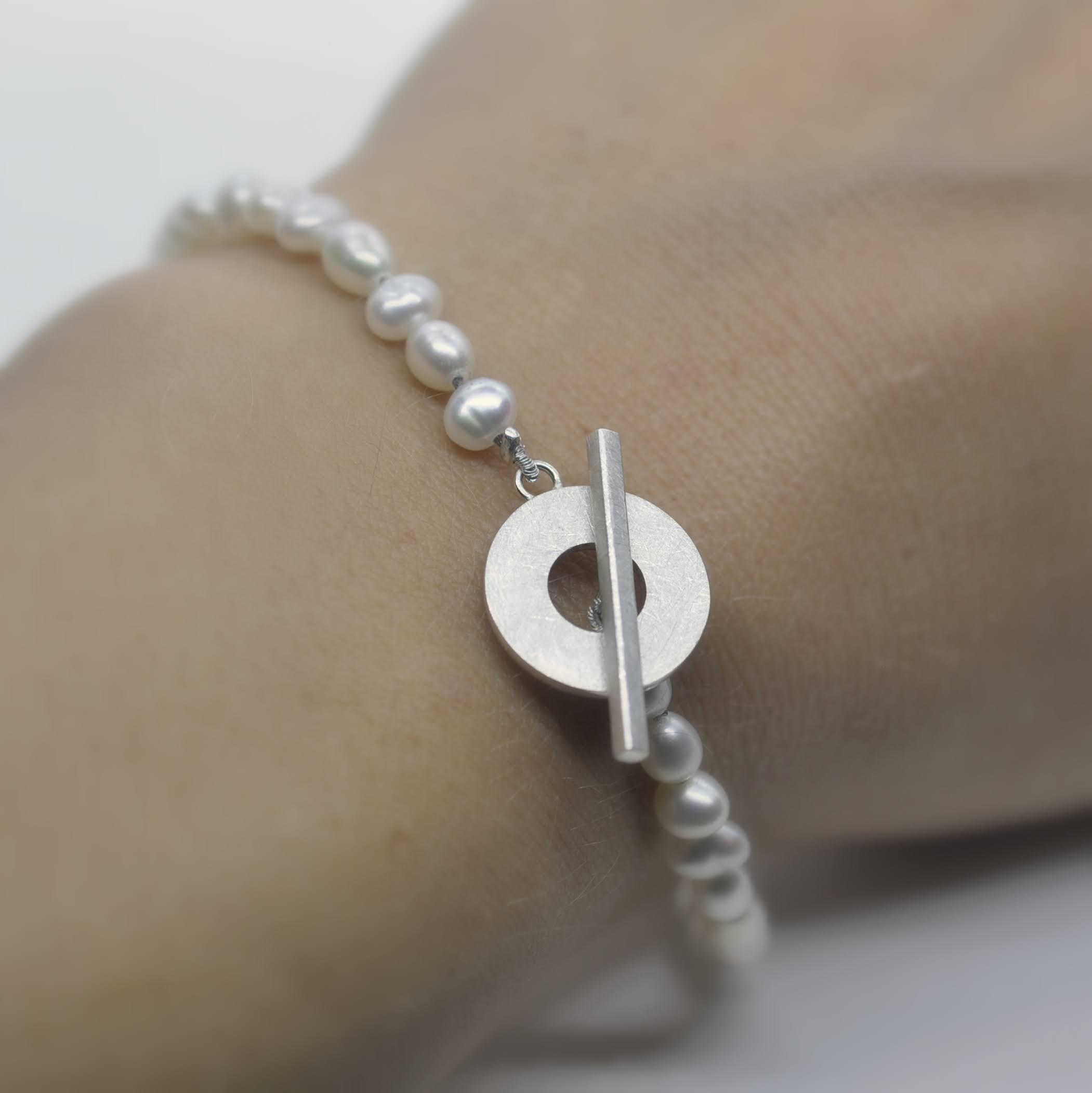 DOPPELLUDWIG PERLARMBAND "HALB-GEKNEBELT" - DL-A-HALB-KNEB-AG