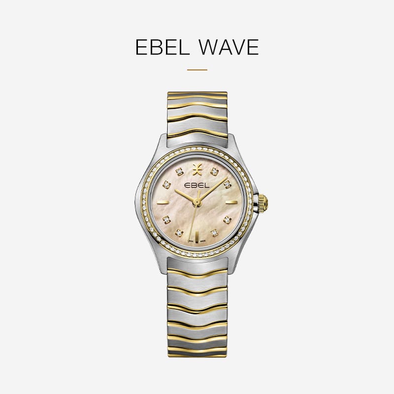 Eine elegante Ebel Wave Armbanduhr mit einem zweifarbigen goldenen und silbernen gewellten Metallband, einem runden Zifferblatt mit diamantbesetzten Indexen und einem Perlmuttzifferblatt auf einem schlichten hellen Hintergrund.